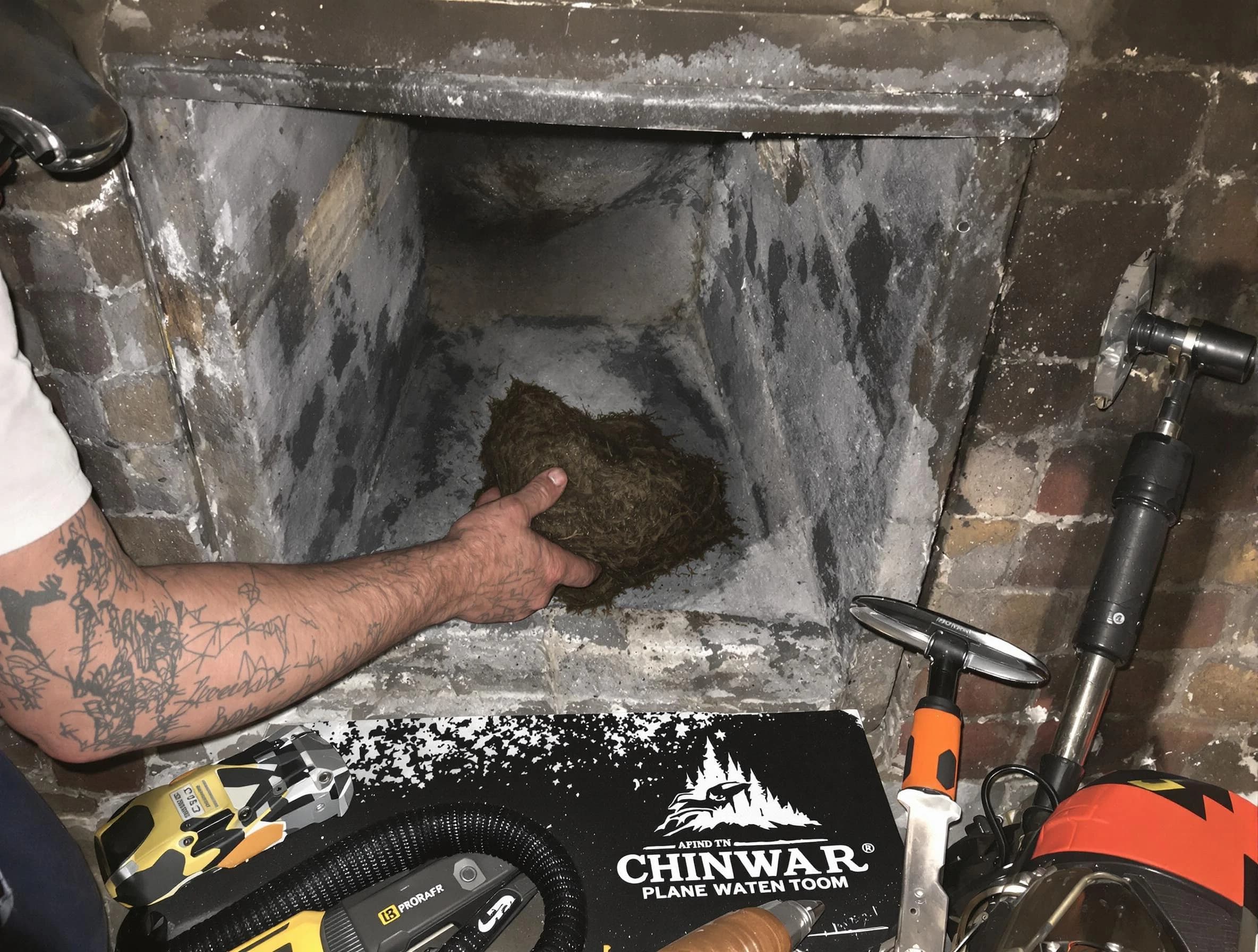 Bosque Farms Chimney Sweep safely removing debris and screening chimney in Bosque Farms, NM